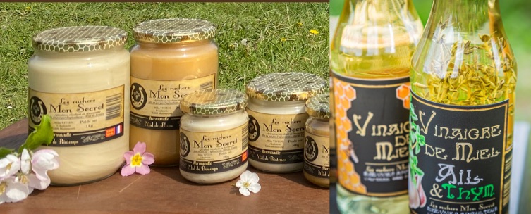Pots de miel et bouteilles de vinaigre de miel